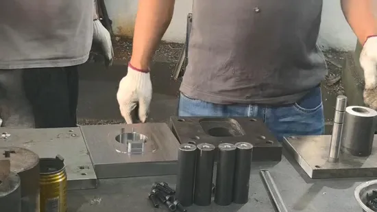 Multi-Leg Outdoor Safety Ladder That Won&prime;t Roll Over